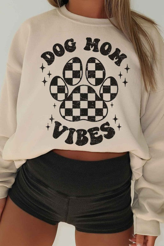 DOG MOM VIBES OVERSIZED SWEATSHIRT